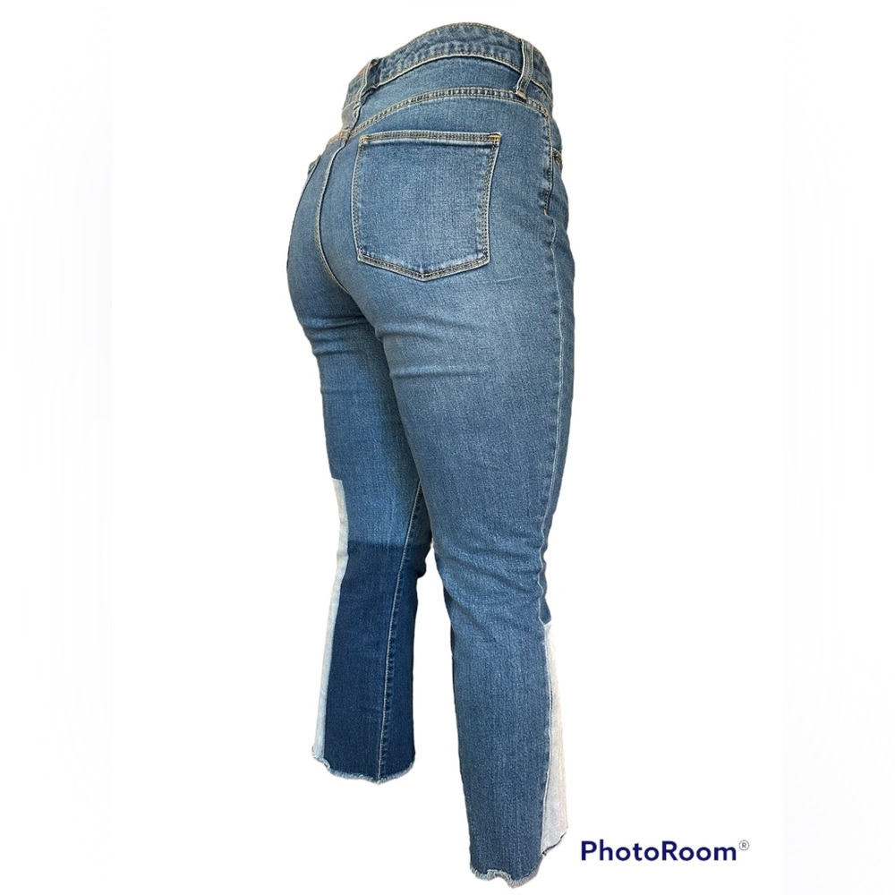 Universal Thread Patchwork Capri High-Rise Jeans With small Flare - Picture 4 of 5